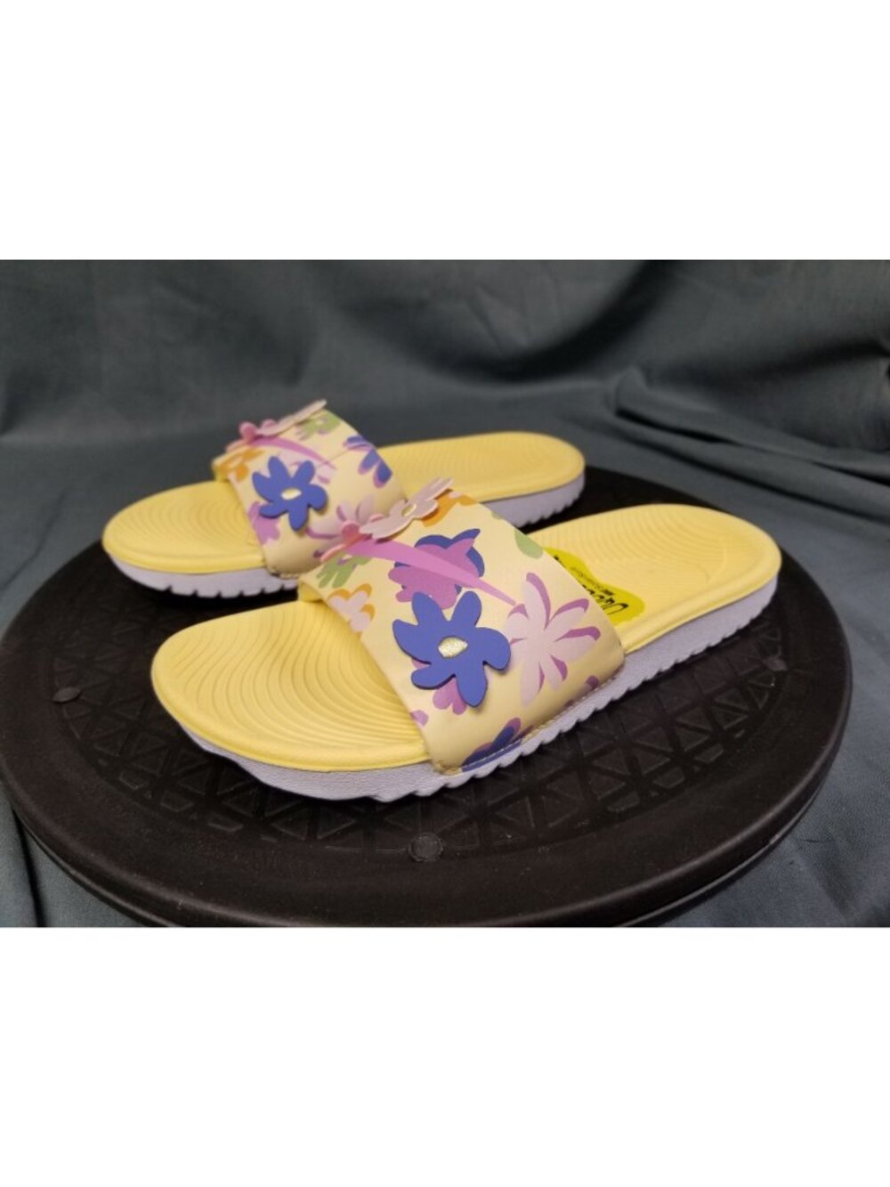 Nike Kawa Slide SE Soft Yellow Silt Red Sapphire Girls Size 11c NEW WITH TAGS! - Picture 4 of 11
